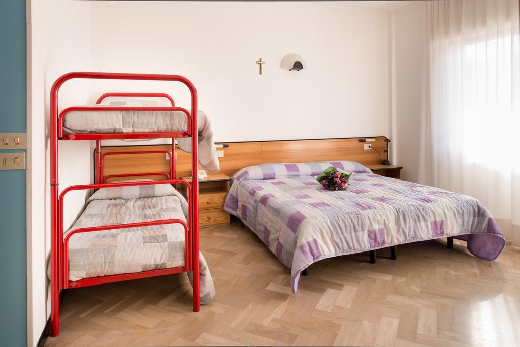 Hotel Crocenzi سان مارينو المظهر الخارجي الصورة
