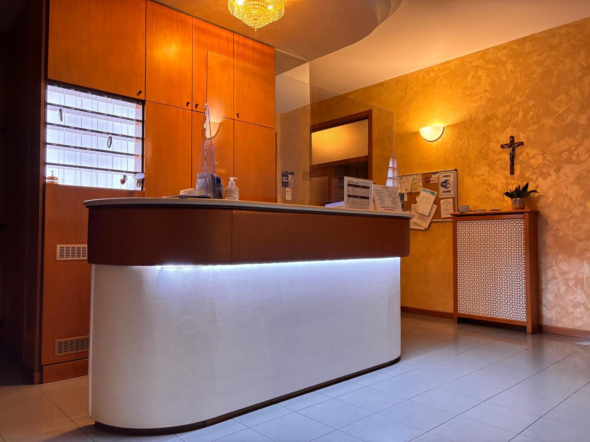 Hotel Crocenzi سان مارينو المظهر الخارجي الصورة
